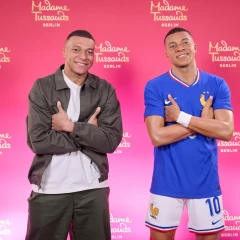 Madame Tussauds Berlin, wax figure of Mbappé and the real person stand side by side