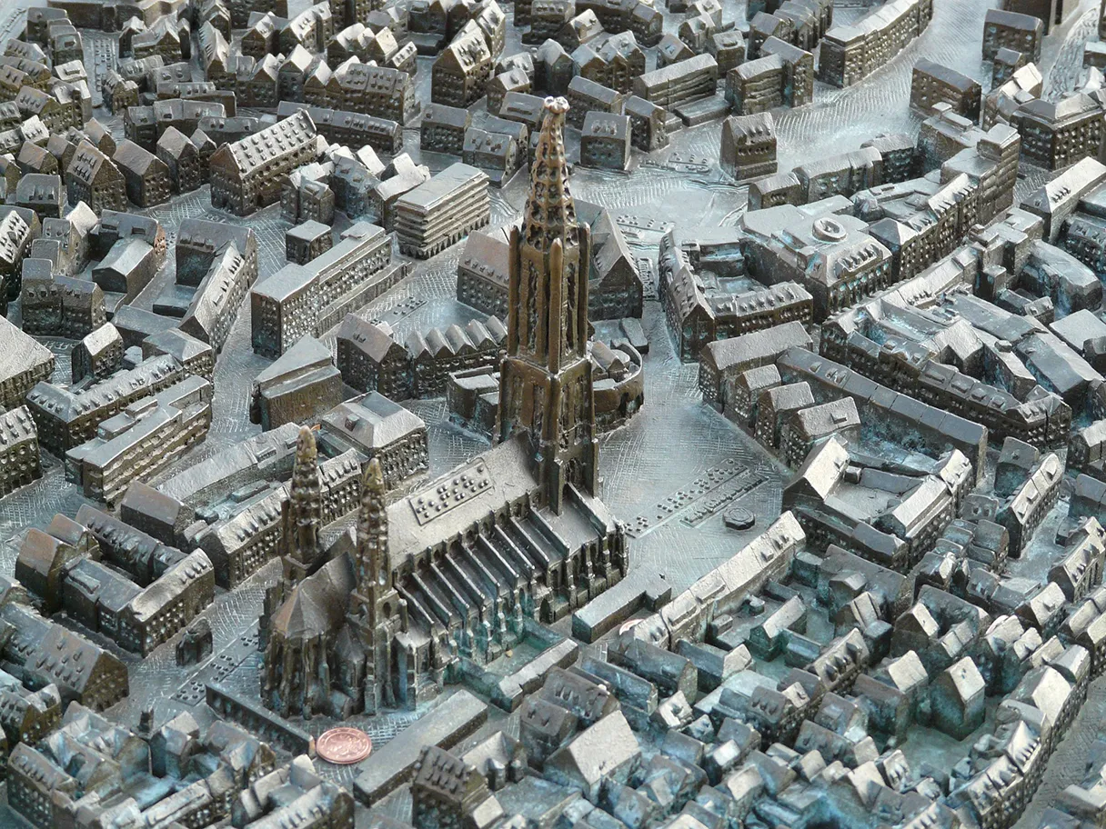 Vienna city model made of brass, to feel