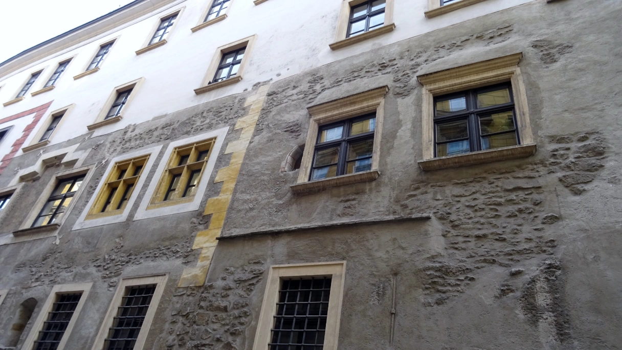 Griechengasse, House facade, Alexander Groh city sightseeing tour
