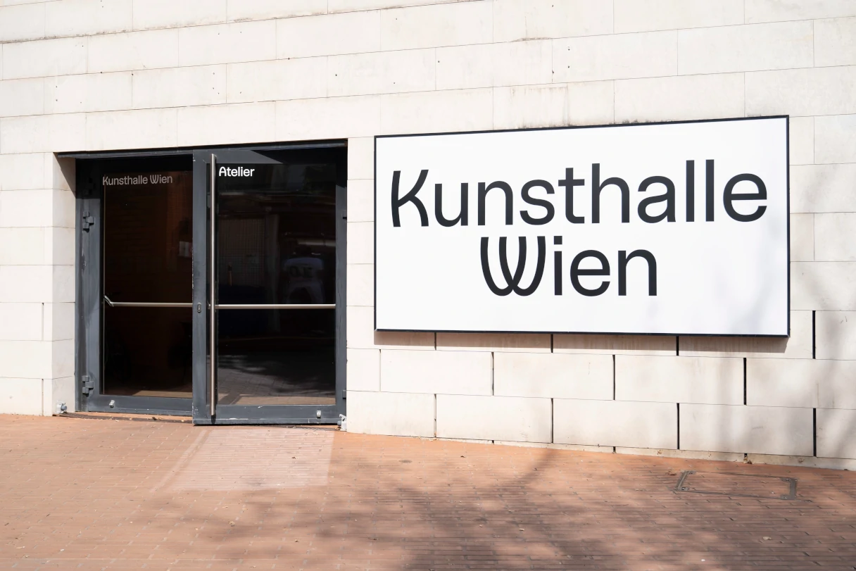 Kunsthalle Wien, studio photo, entrance area