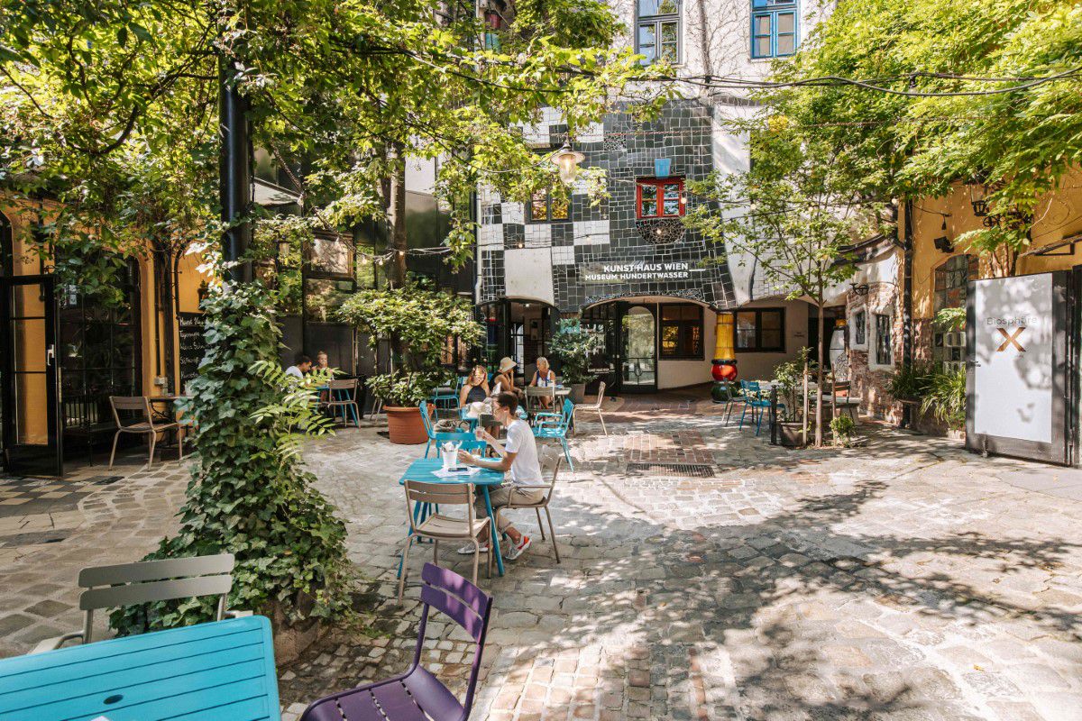 KunstHausWien, Courtyard, trees, chairs and tables, Cafe Friedrich