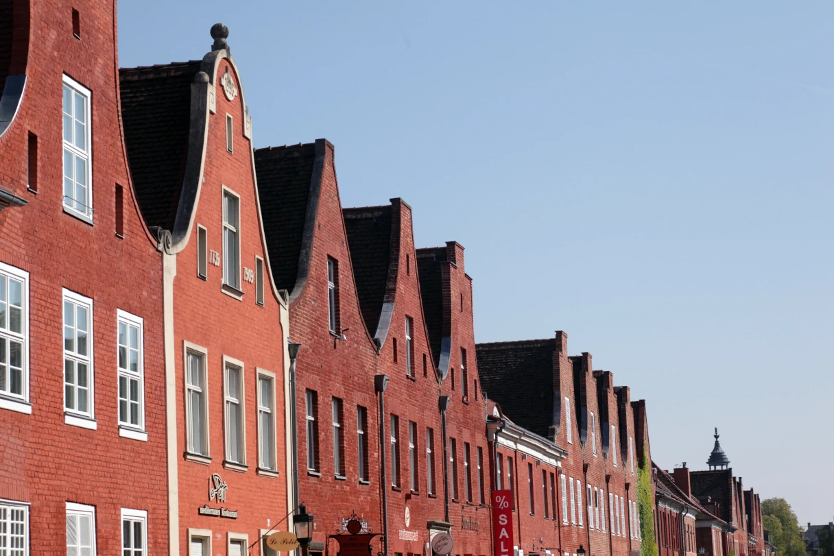 Potsdam, Holländisches Viertel, rote Häuser mit spitzen Dächern